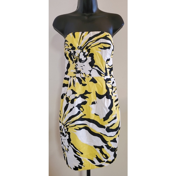 *Bundle of 3!**EXPRESS Strapless Cocktail Dresses - Picture 5 of 9